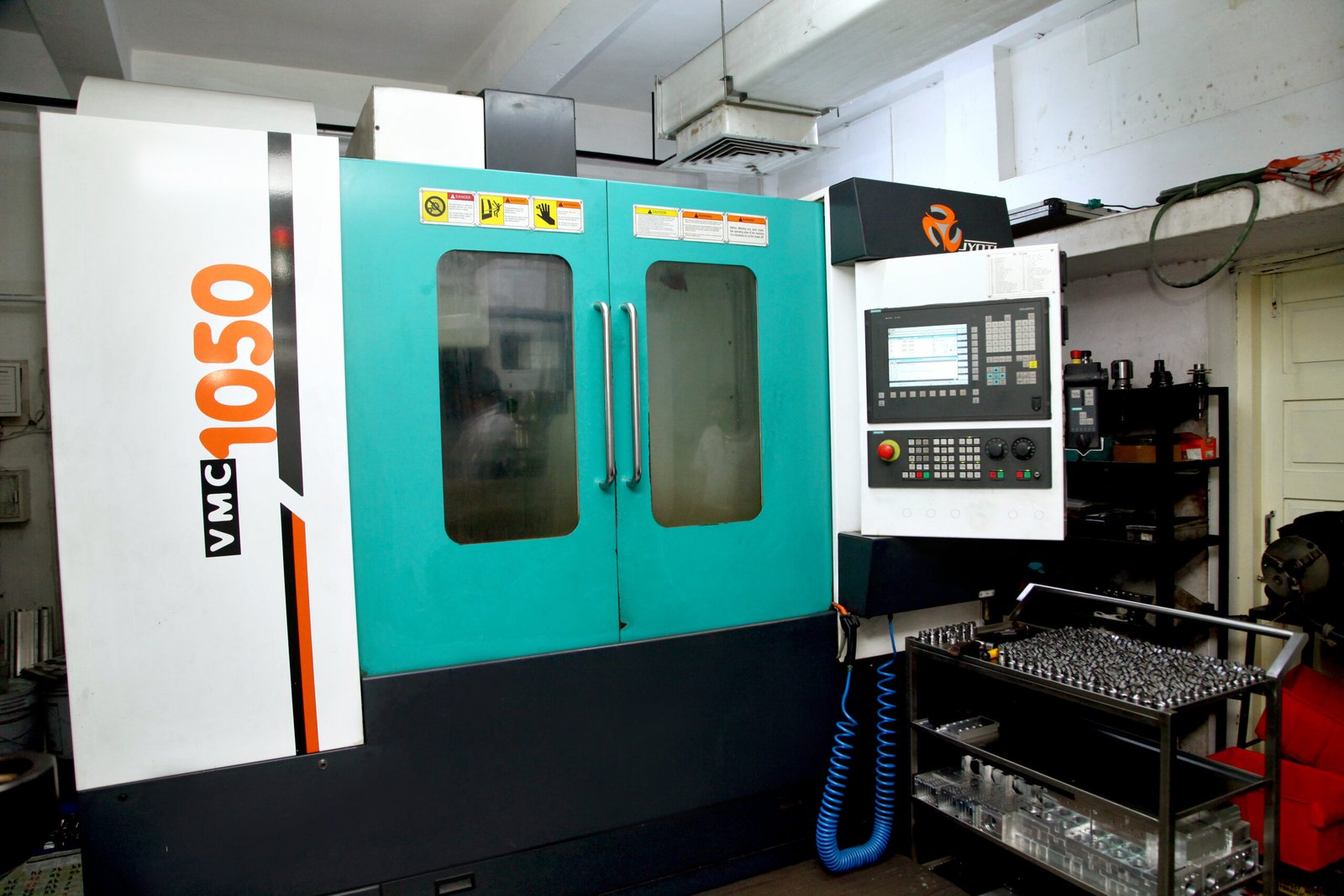 VMC-1050
