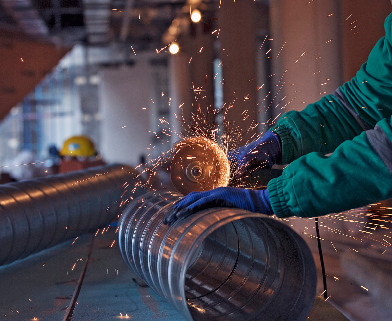 arc-welding-steel-construction-site